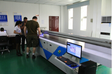 波蘭客戶在越達成功訂購一臺設備